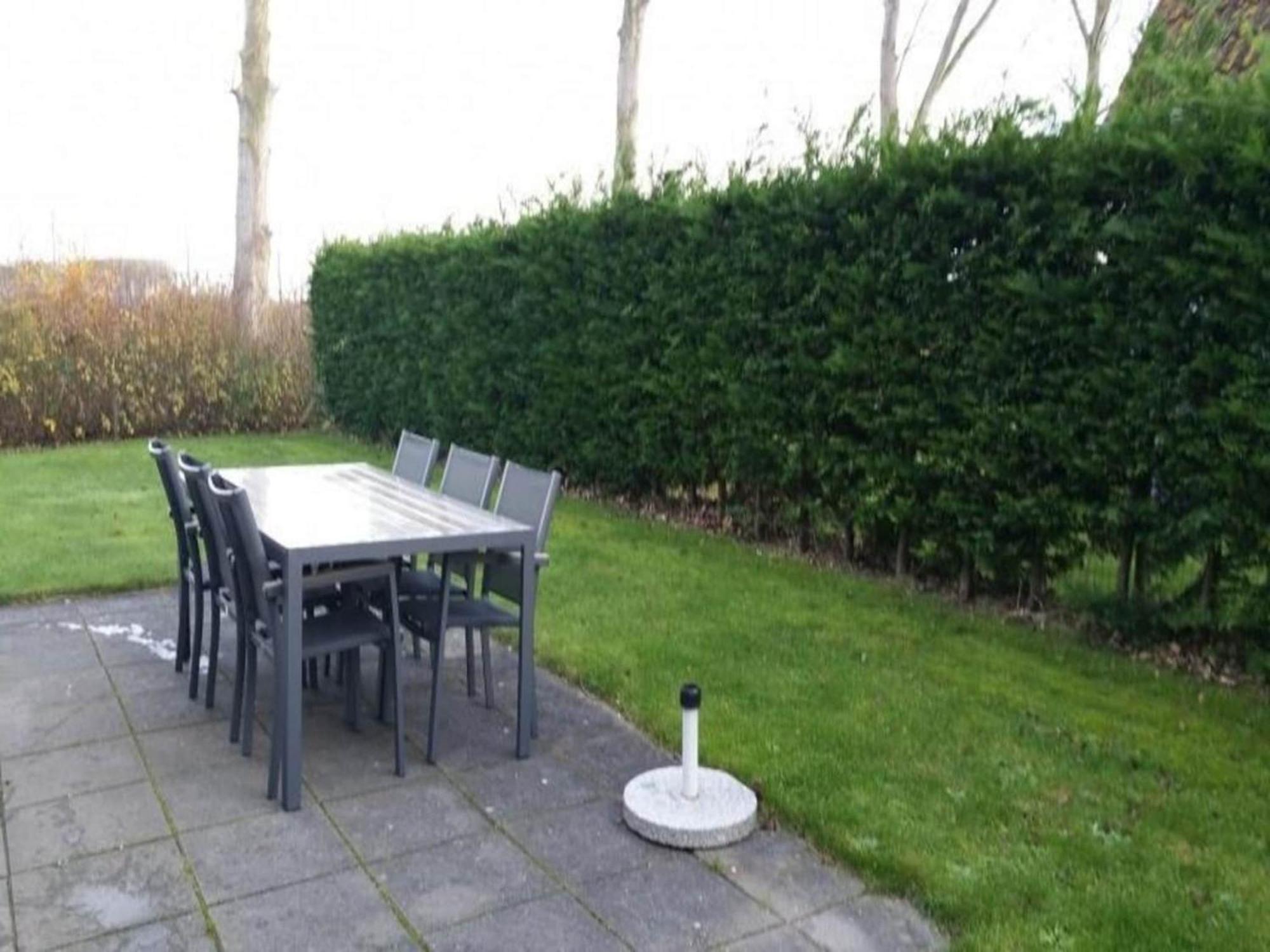 Vakantiehuis Lovely With Garden Breskens